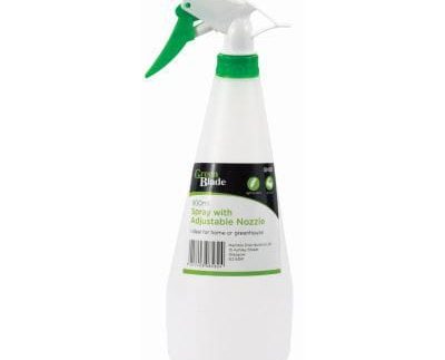 White 900ml Garden Sprayer & Adjustable Nozzle